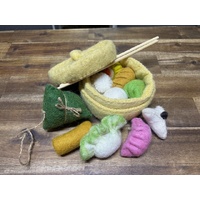 Papoose Yum Cha Set - 1 Steamer Basket & 10 Felt Food Pieces