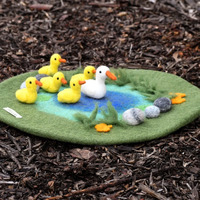 Duck Pond with 6 Ducks Playmat Playscape